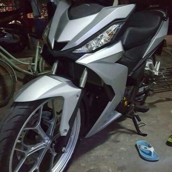 Chai xịt sơn Samurai 3/124 màu bạc 400ml