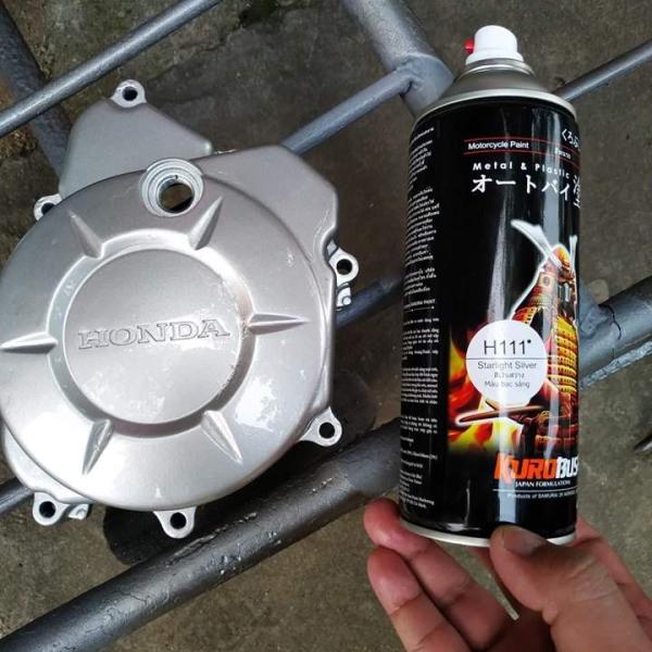 Chai xịt sơn Samurai H111 màu bạc ít ánh kim 400ml